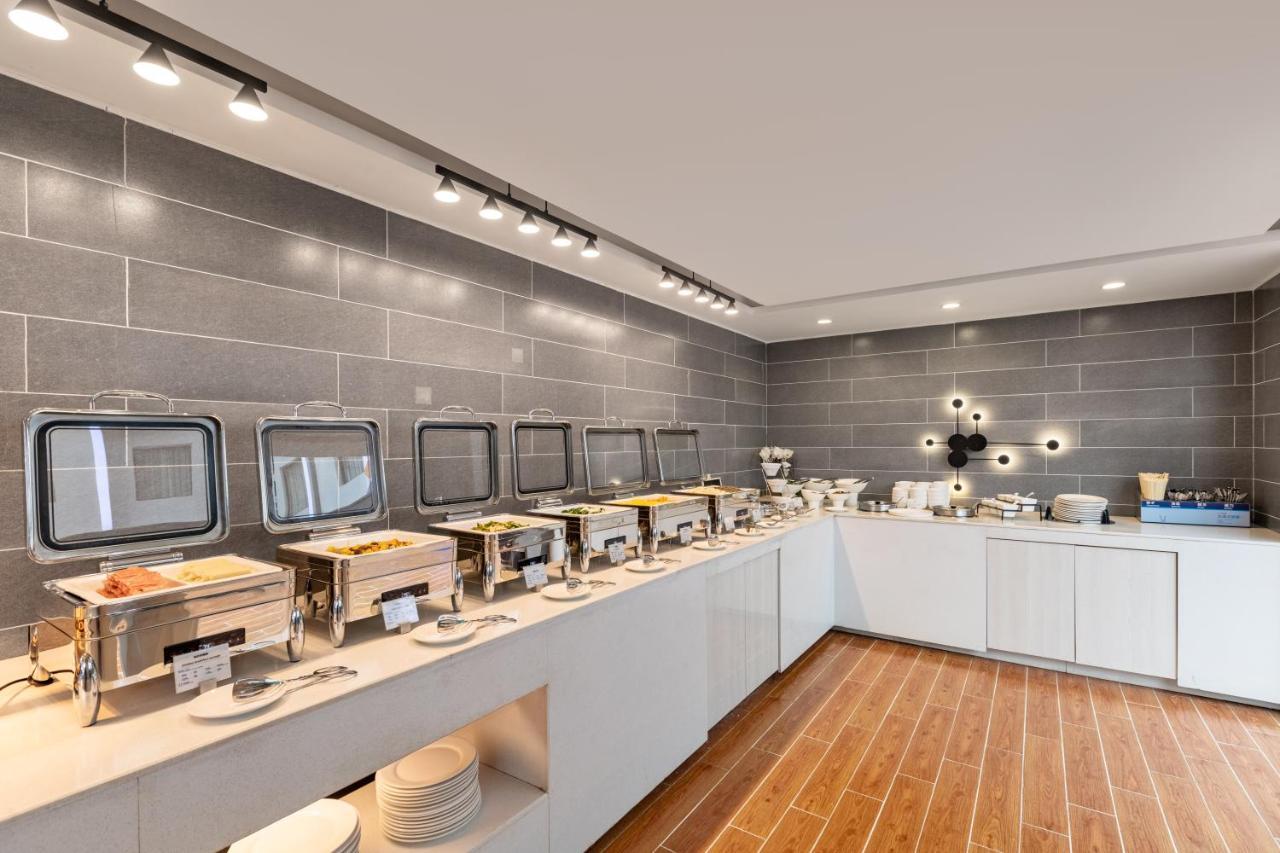 Holiday Inn Express Shenyang North Station By Ihg Экстерьер фото