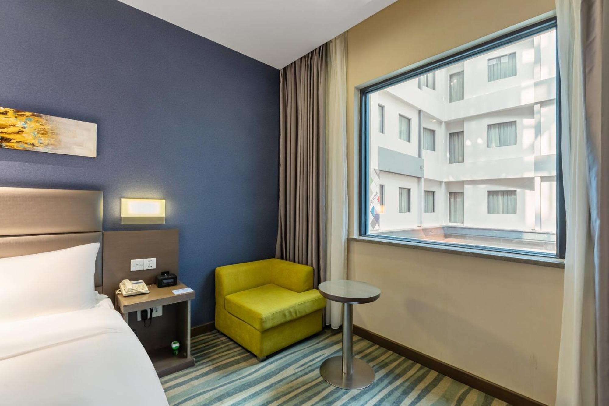 Holiday Inn Express Shenyang North Station By Ihg Экстерьер фото
